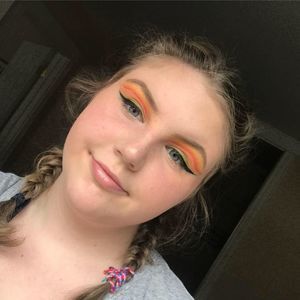 Meet your Posher, Sierra